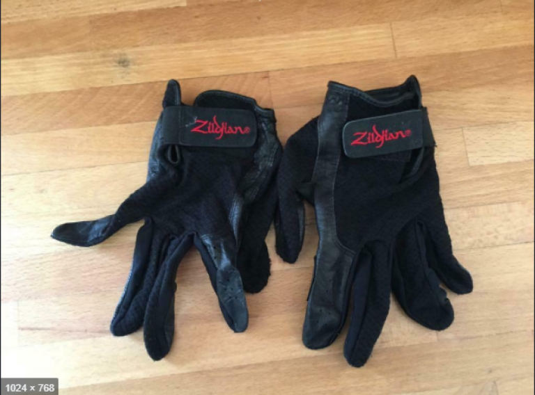 Best Hand Drumming Gloves to Look For in 2023