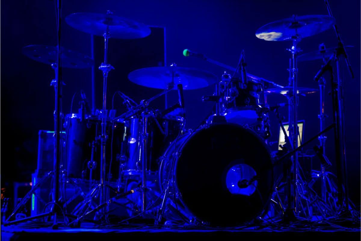 drum set in blue light