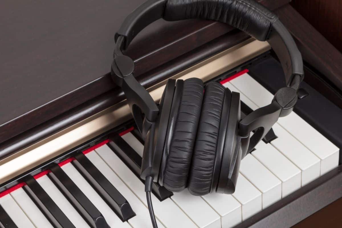 headphones for digital piano