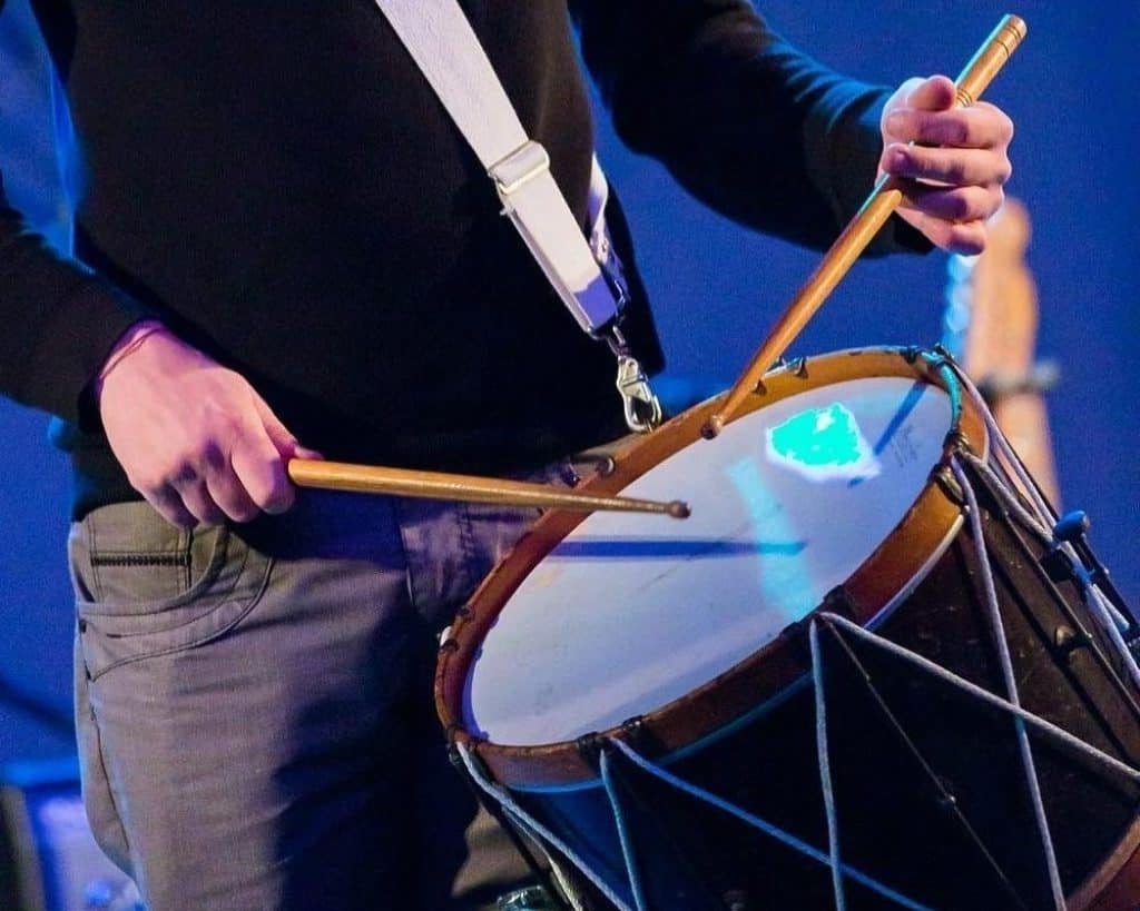 How to Play a Traditional Grip? Complete Review