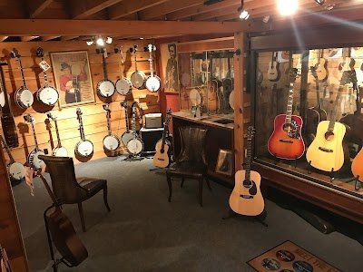 The Music Barn -Lessons for Guitar,Uke,Banjo, Dobro & Drums